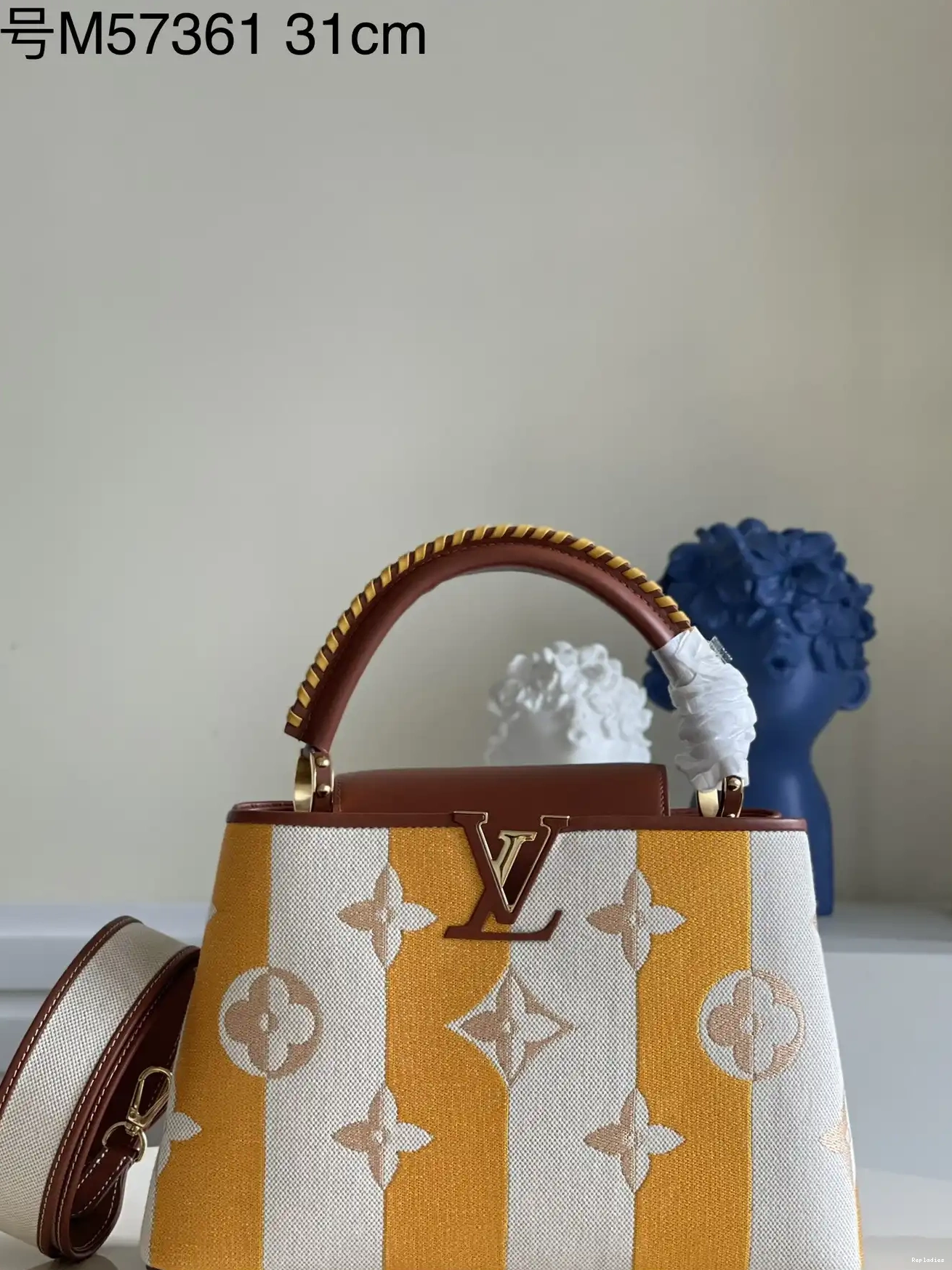VUITTON CAPUCINES LOUIS MM 0605